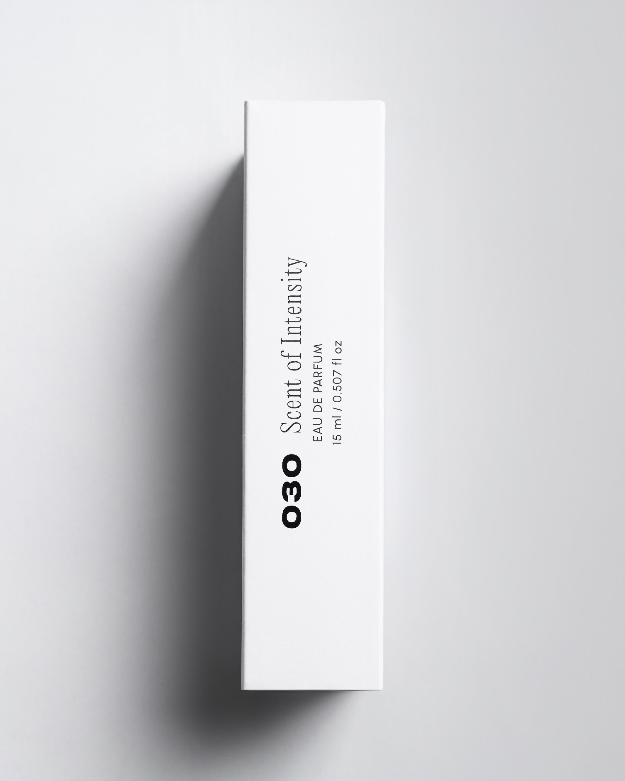 EAU_DE_PARFUM_030_15ML_CAROUSEL-2