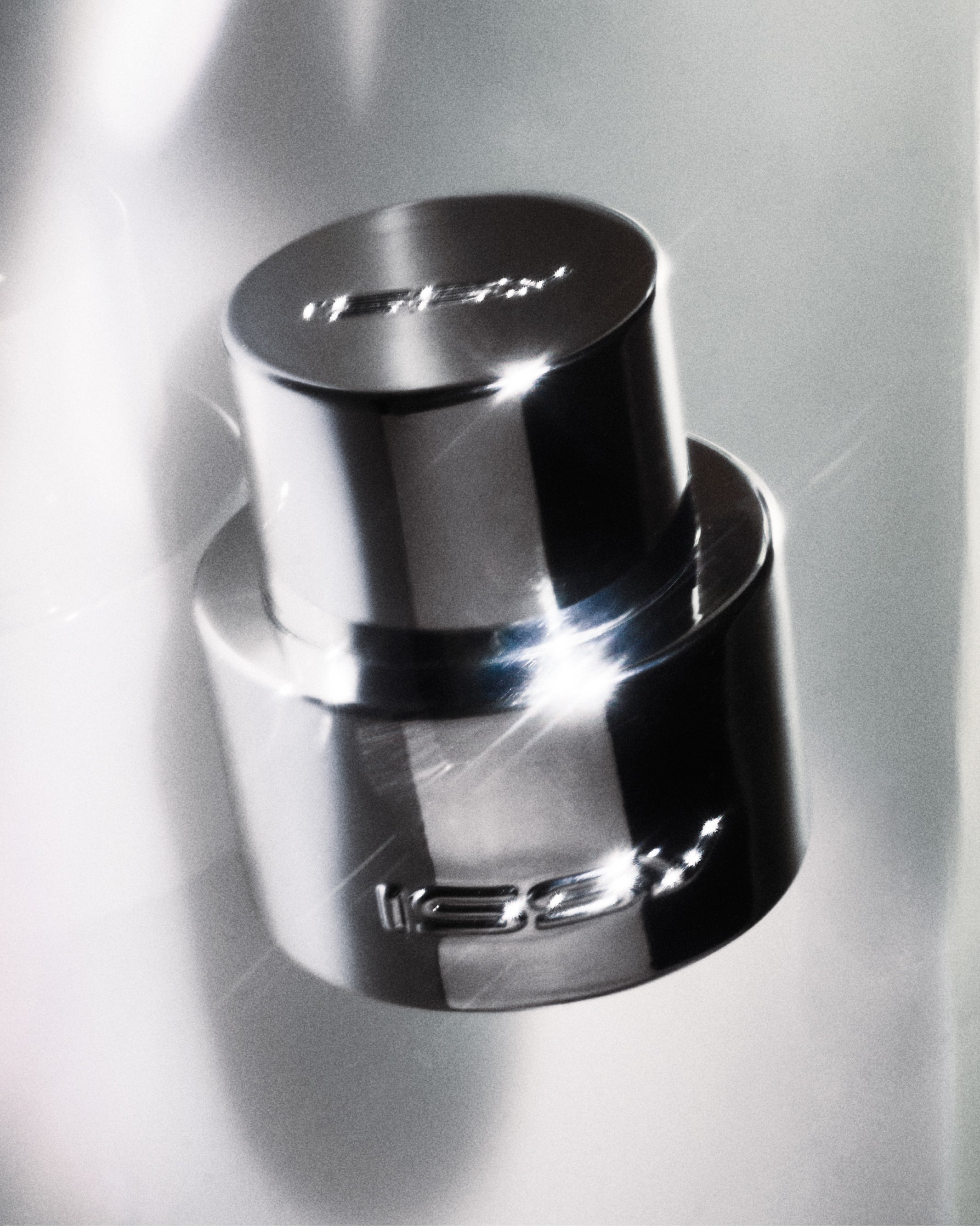 EAU_DE_PARFUM_551_CAROUSEL-7