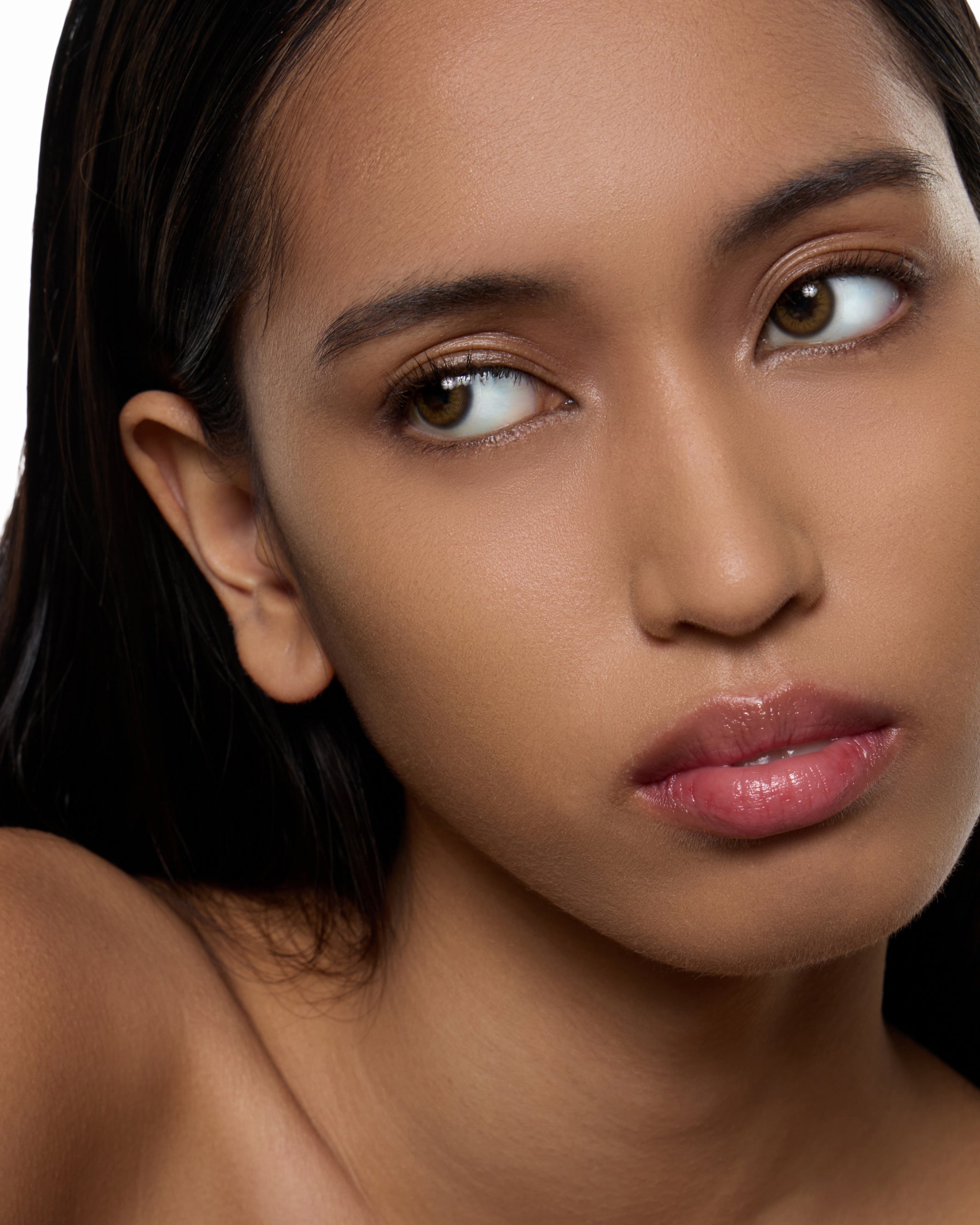 POWDER_SKIN_TINT-HAZEL_CAROUSEL-2.jpg