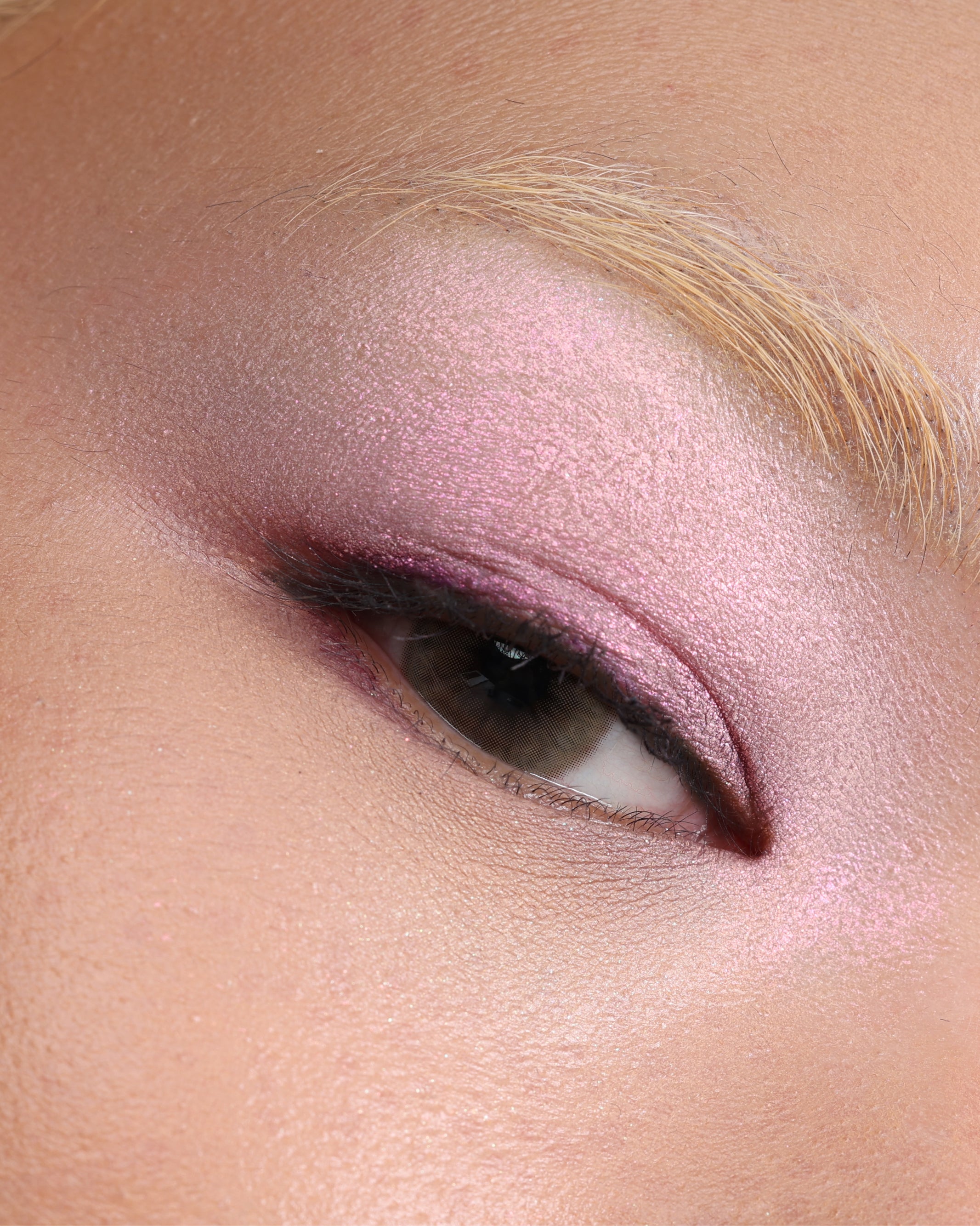 PRESSED_SHADOW_SINGLE_SHIMMER_DELIRIUM_2.jpg