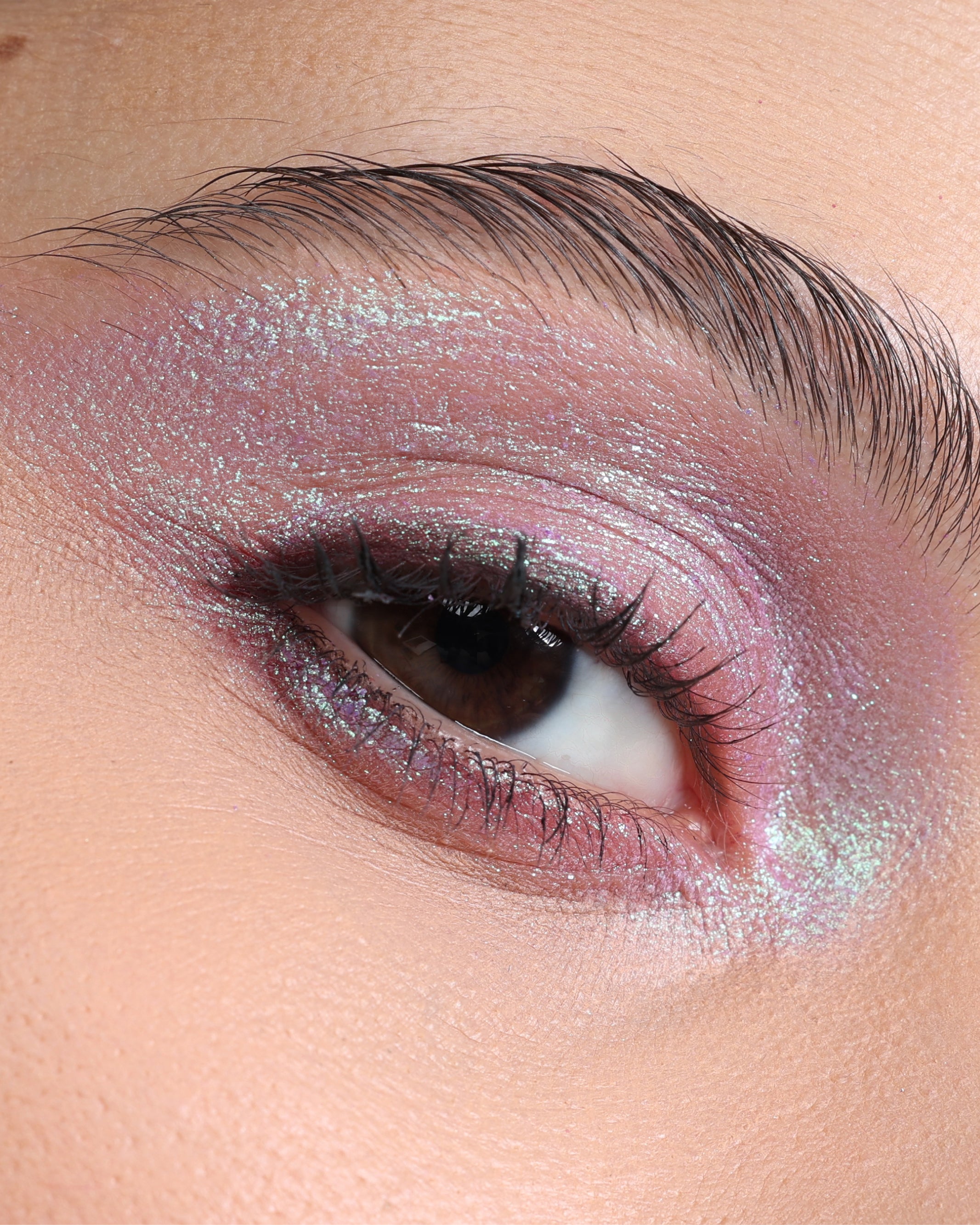 PRESSED_SHADOW_SINGLE_SHIMMER_METAMORPHOSIS_2.jpg